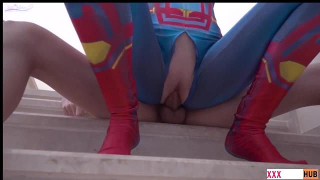 Avengers - captain marvel make the incredible dick